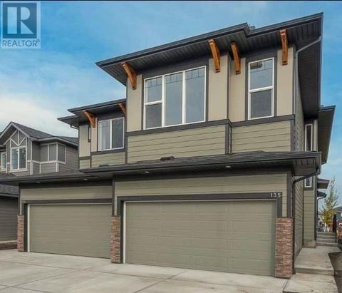 135 Legacy Glen Parade SE Calgary AB T2X4T3