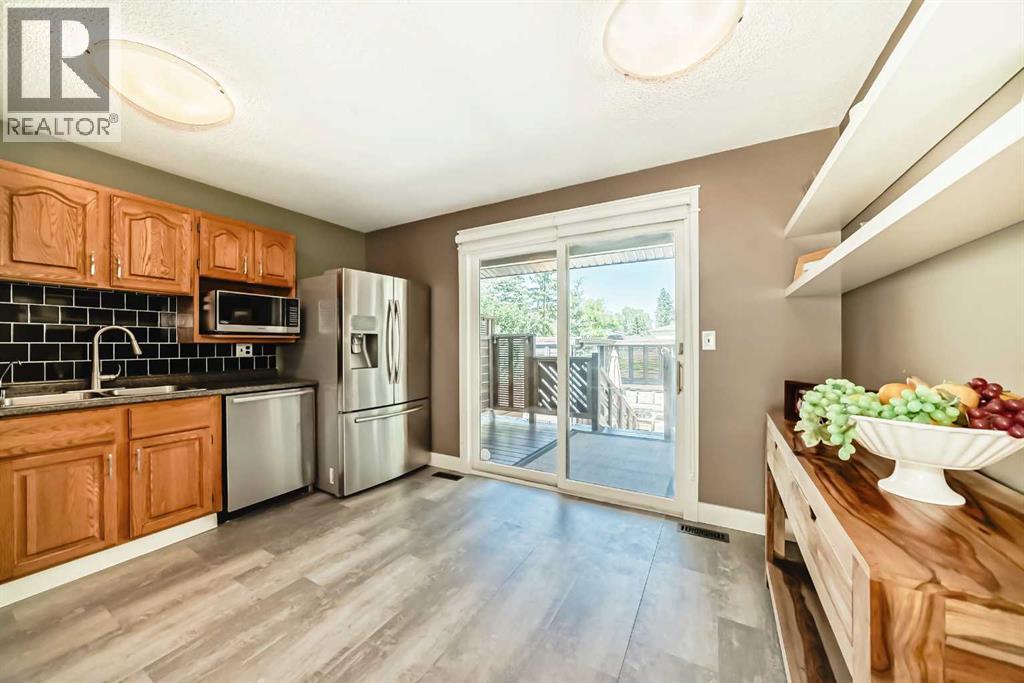 124 Oakcliffe Place SW