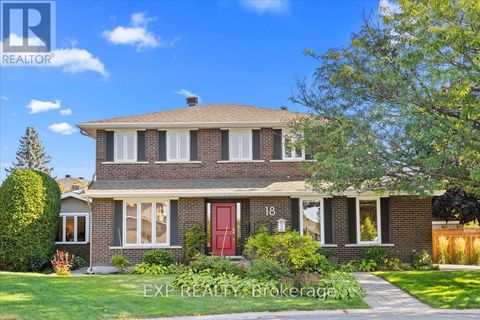 18 IVYLEA STREET Ottawa ON K2G4X5