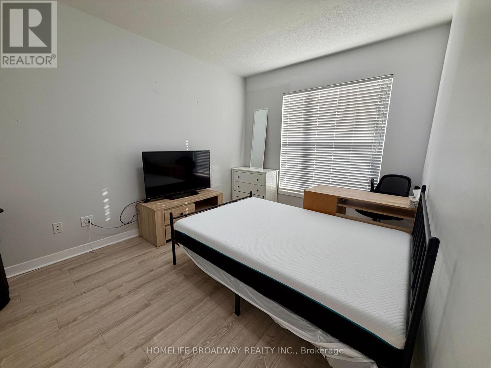 T106 - 62 BALSAM STREET