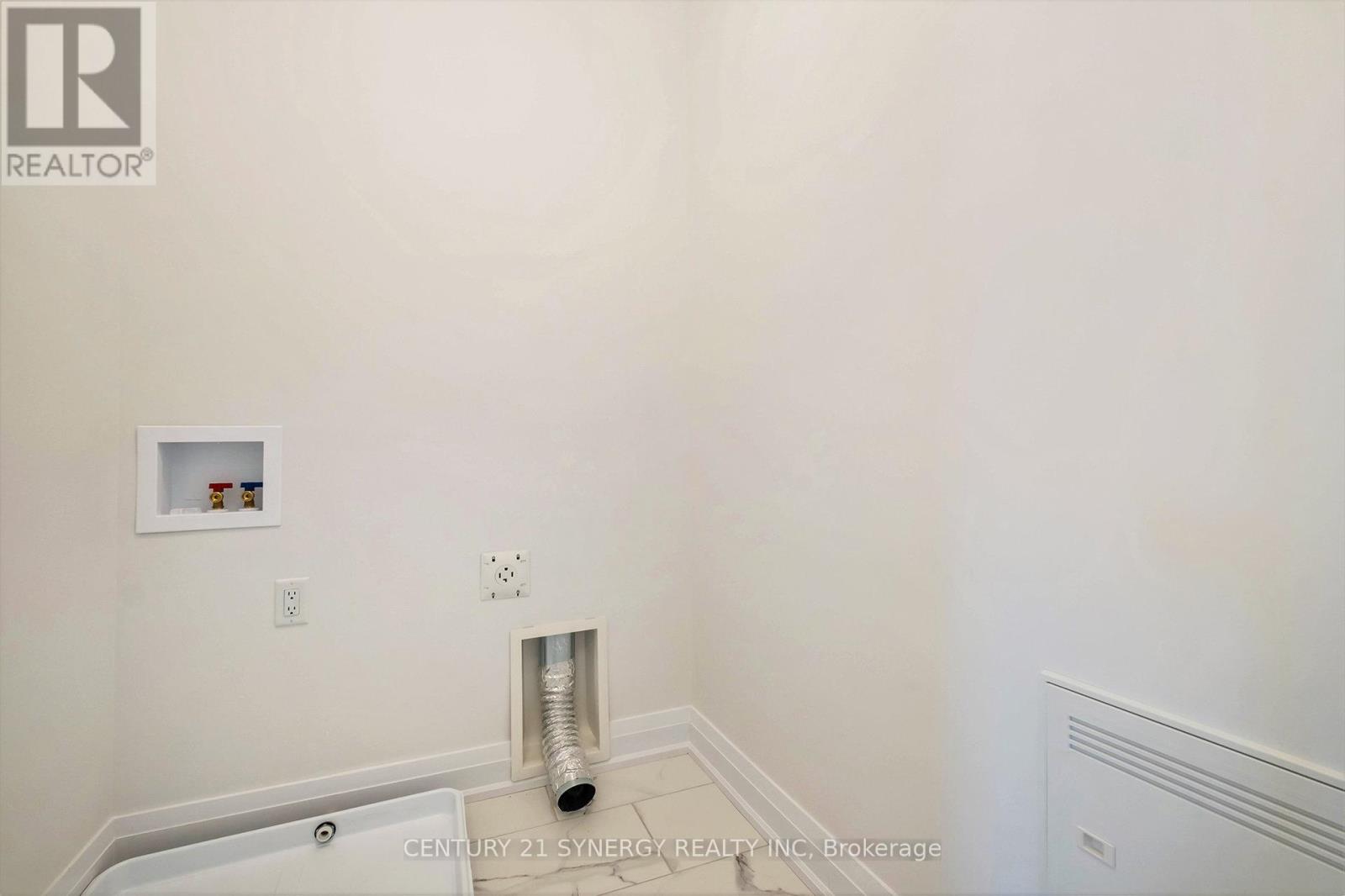 B - 257 ARGILE STREET