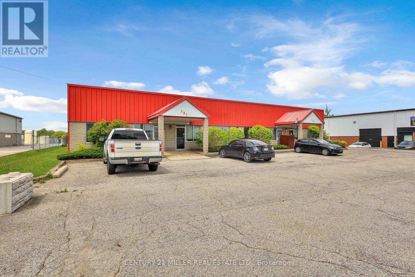 131 SHEARSON CRESCENT