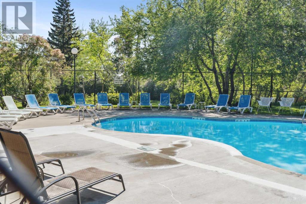 303, 3204 Rideau Place SW