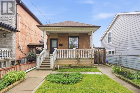 293 HARVIE AVENUE Toronto (Caledonia-Fairbank) ON M6E4L2
