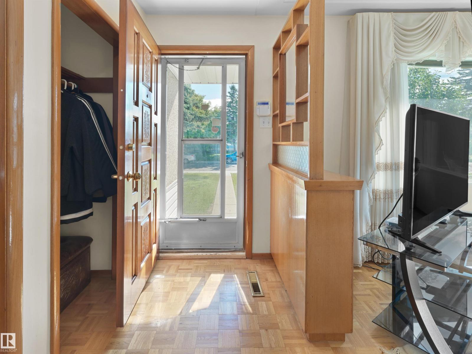 12738 88 ST NW