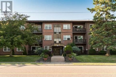 570 MacDonald AVE # 301 Sault Ste Marie ON P6B1J3