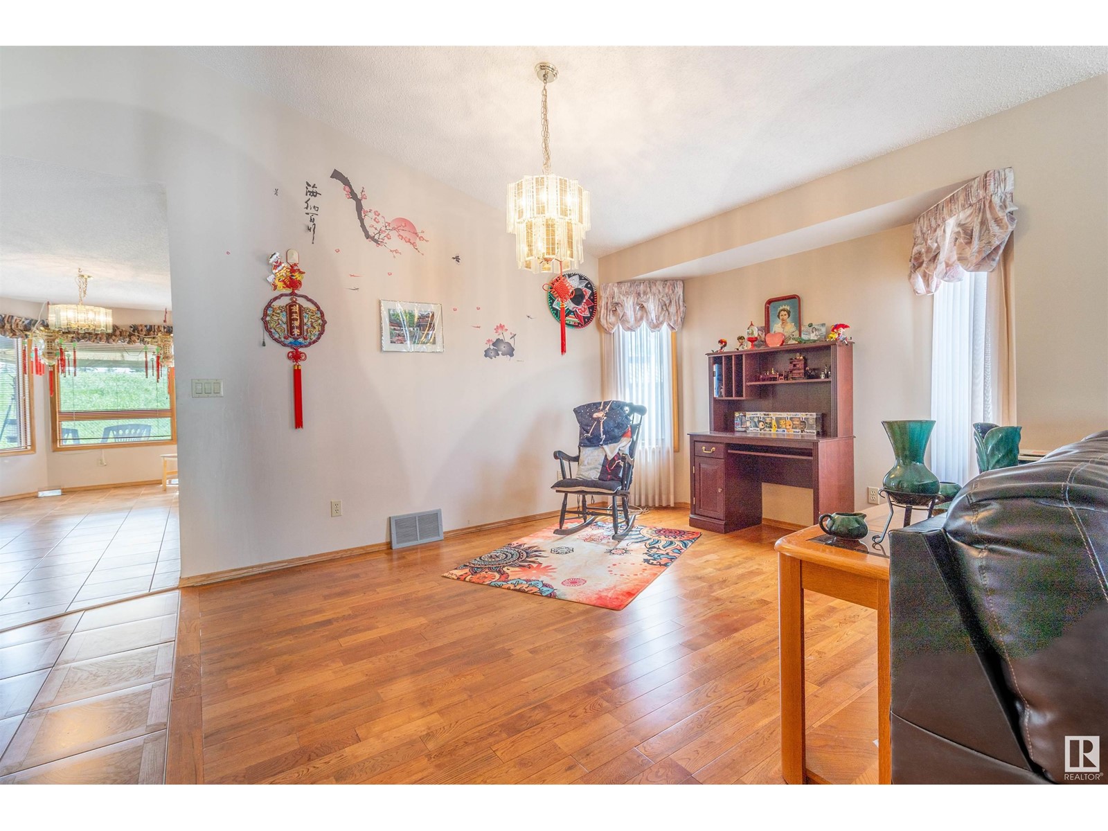 17411 98 ST NW