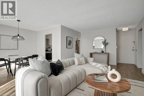 1100 COURTLAND Avenue E Unit# 107 Kitchener ON N2C2H9