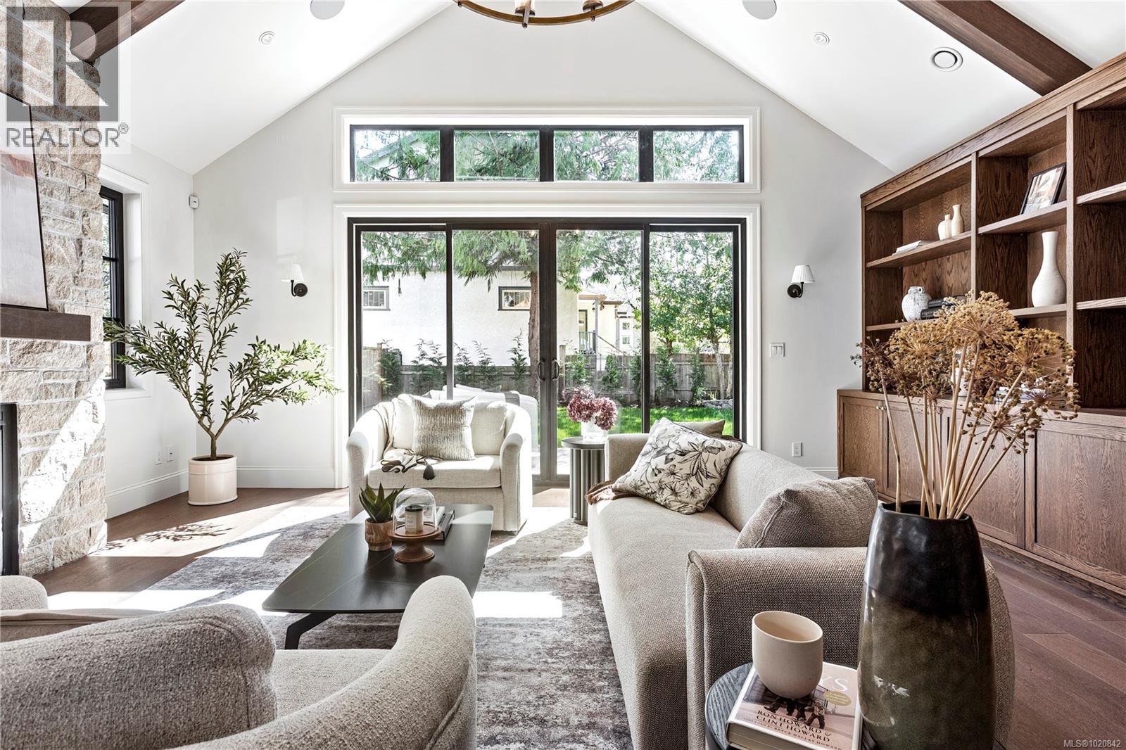 2189 BeaverBrooke St