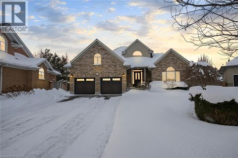 333 MILLA Court Waterloo ON N2L6N4