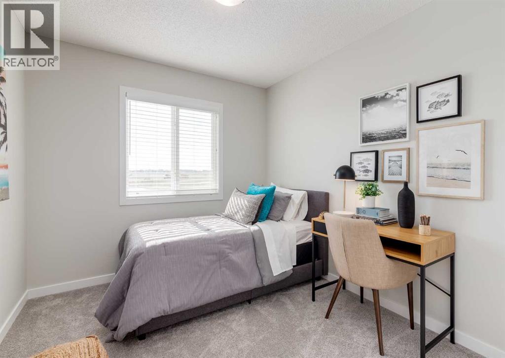 975 Edgefield Avenue