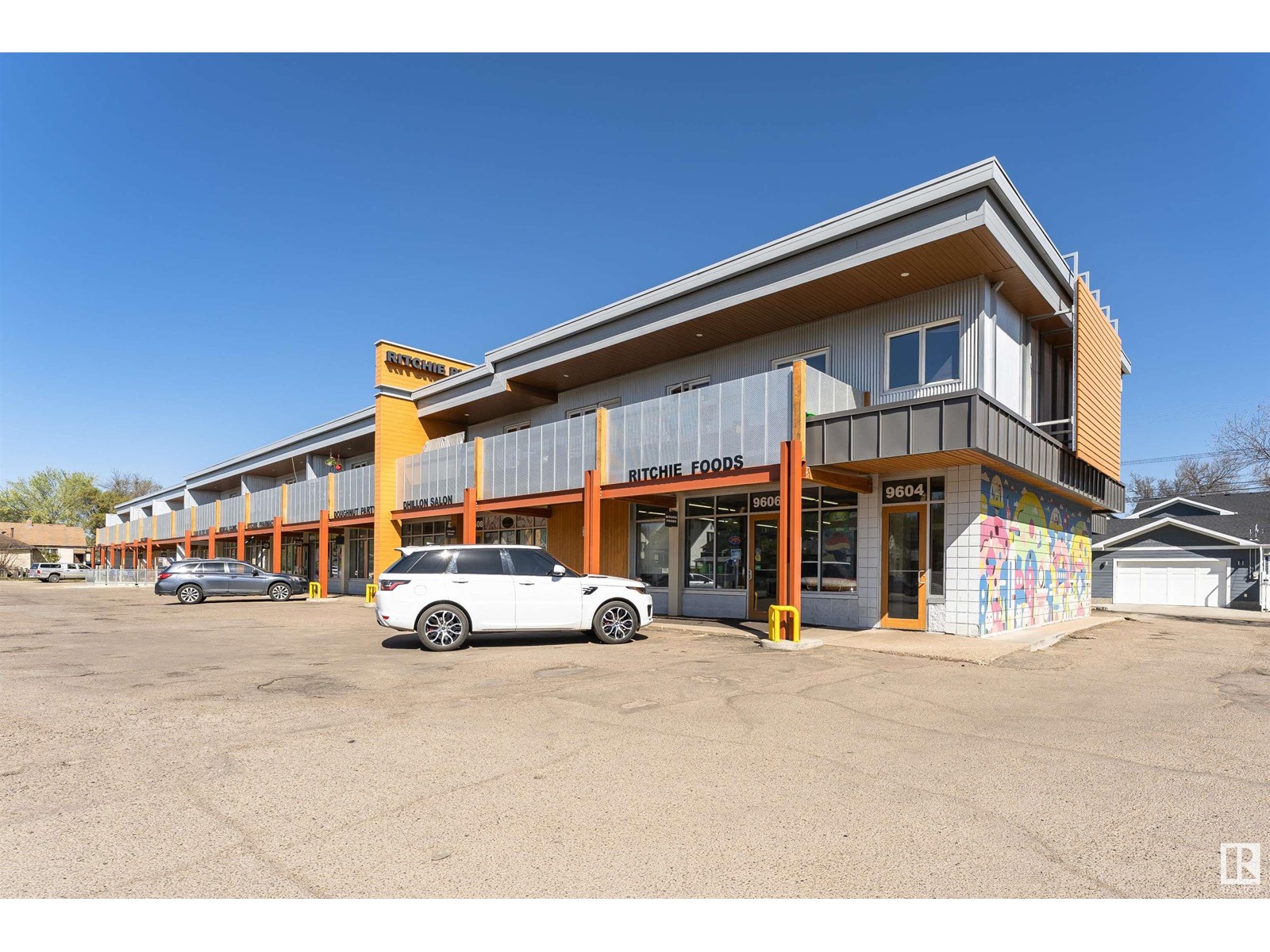 9146 73 AV NW