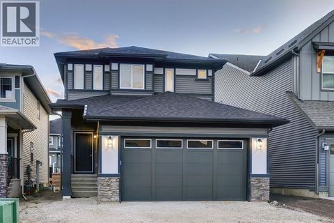 891 Langholm Drive SE Airdrie AB T4A3R2