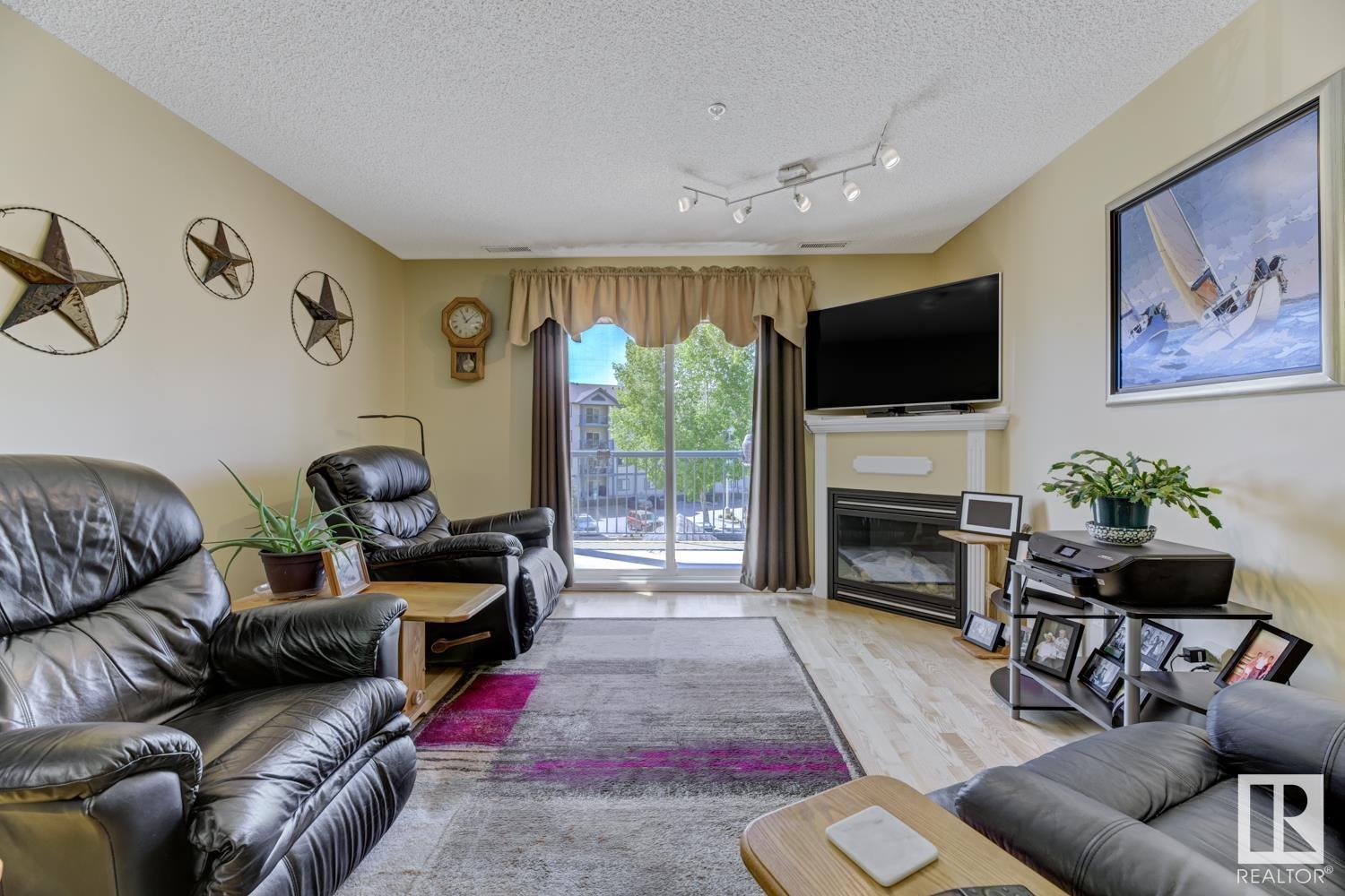 #340 16311 95 ST NW