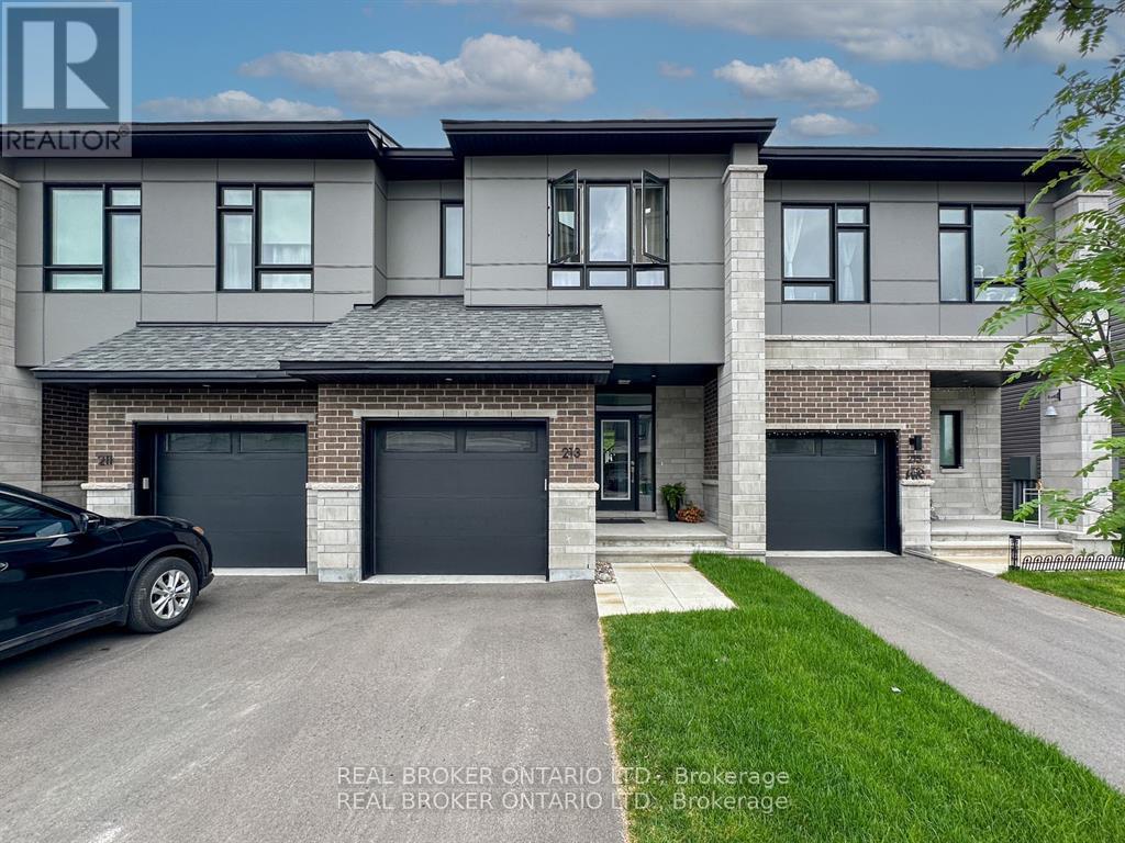 213 BRISTOL CRESCENT