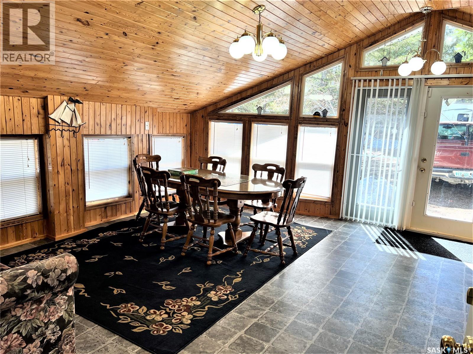214 Richard DRIVE