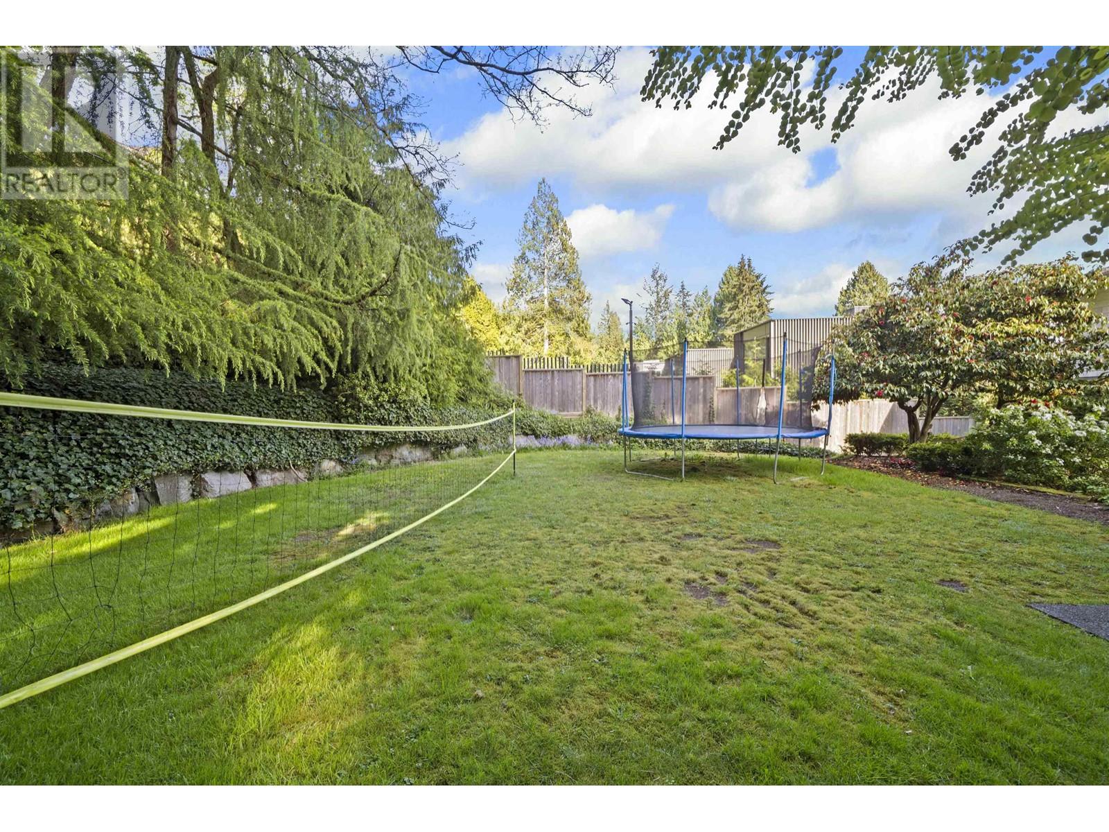 4075 ROSE CRESCENT