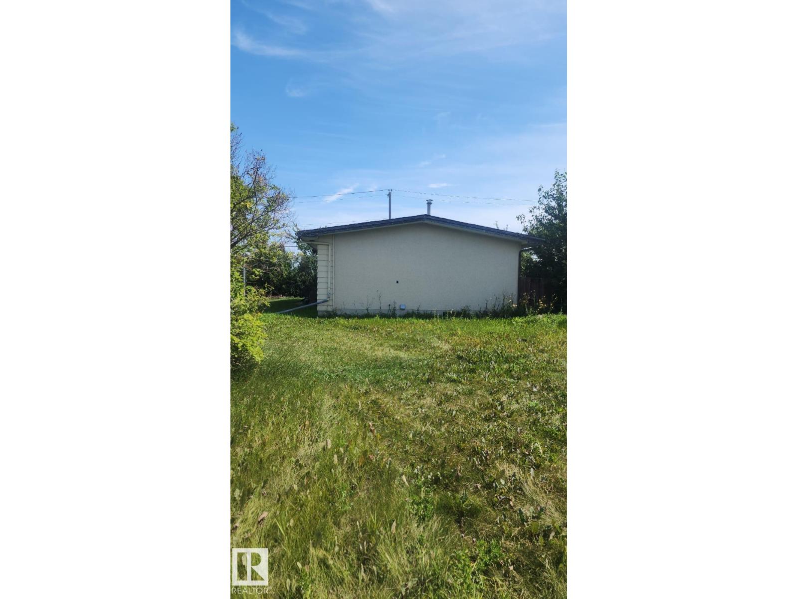 5715 139 AV NW