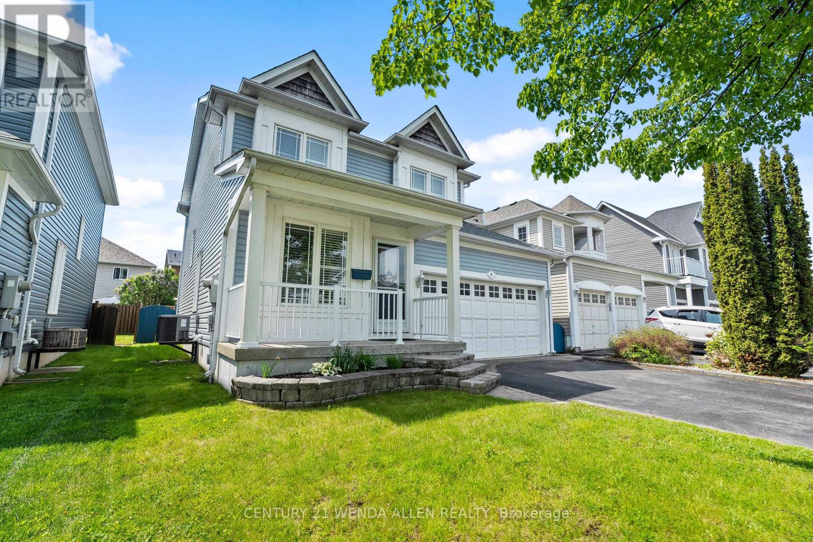 9 ROSEMEADOW CRESCENT