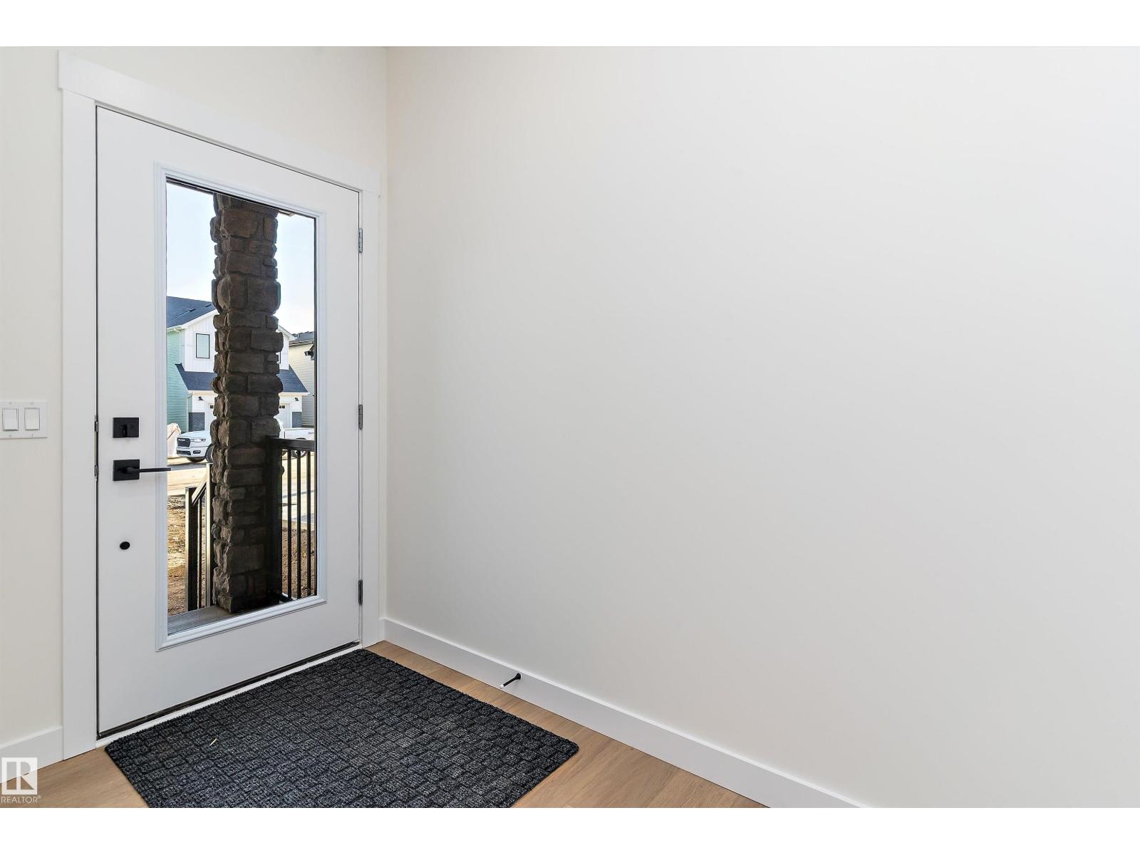 1084 Cristall Crescent SW