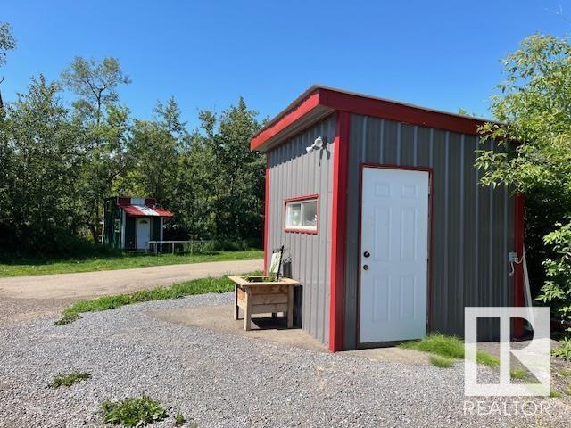 56023 RGE ROAD 242