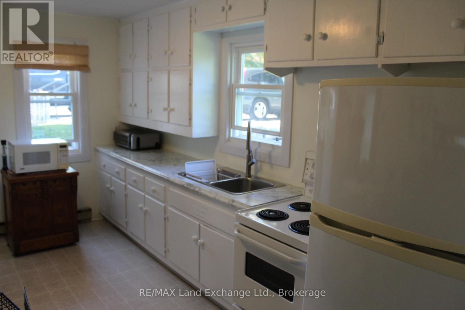 415 ELGIN STREET S