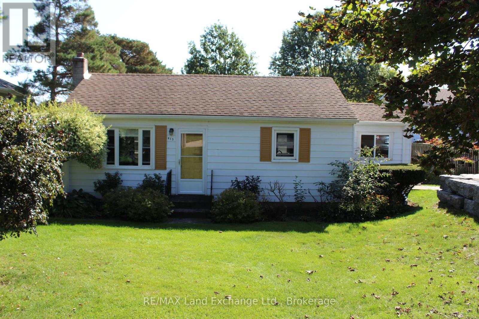 415 ELGIN STREET S