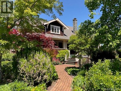 1974 Hovey Rd Central Saanich BC V8M1V8