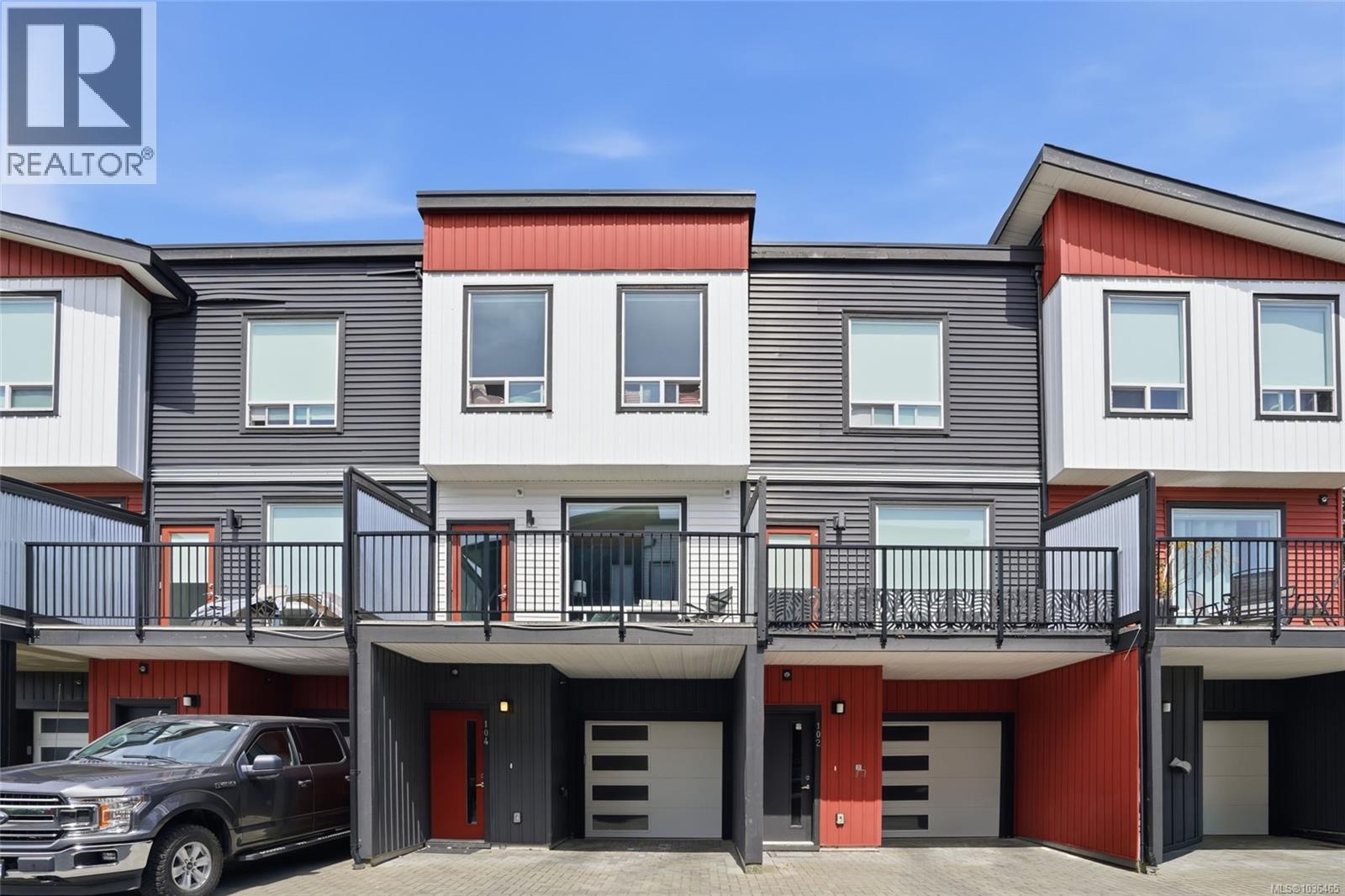 104 1726 Kerrisdale Rd