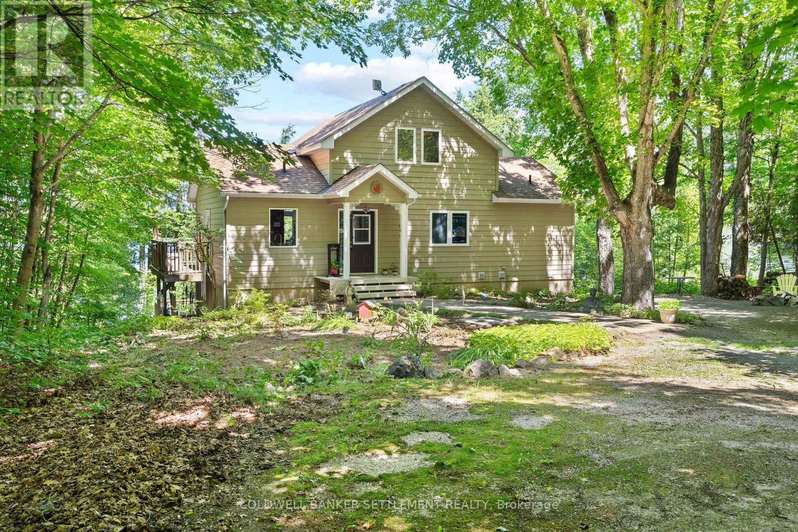 812 DOUGLAS LANE