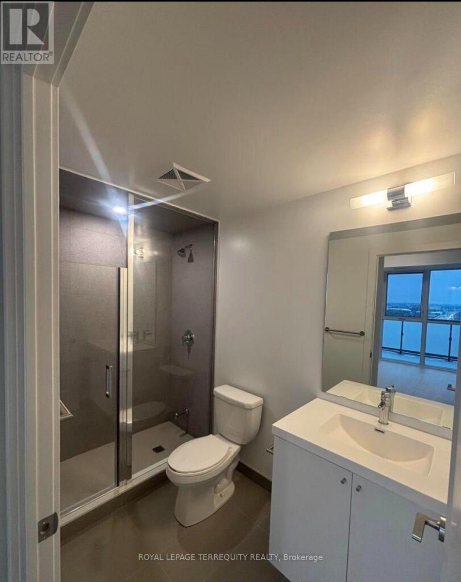 1106 - 2425 SIMCOE STREET N