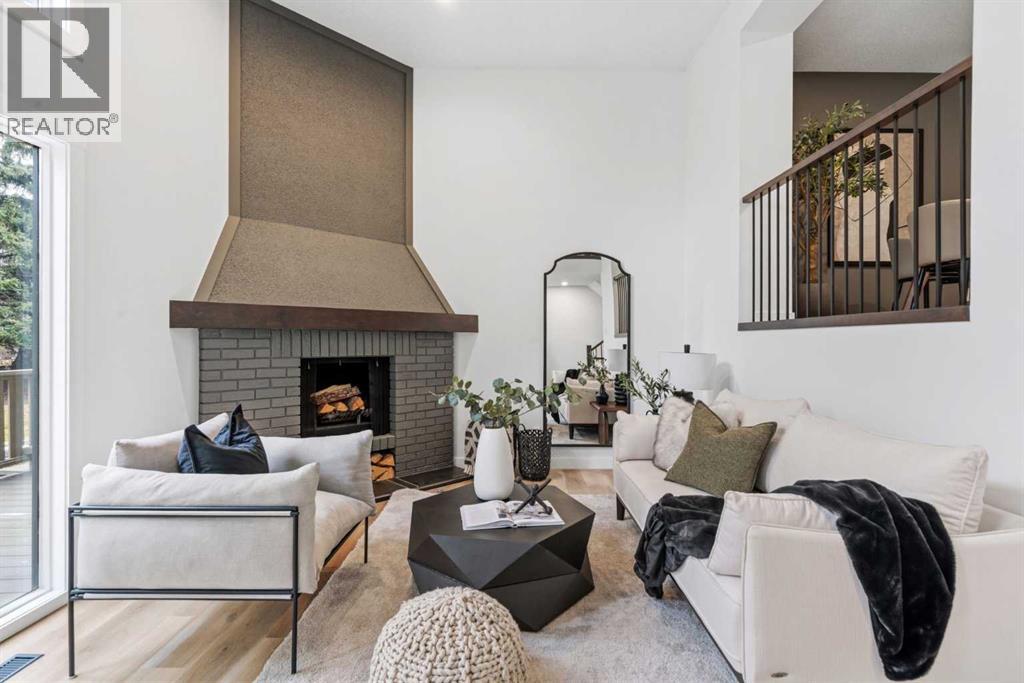 20 Point Mckay Court NW