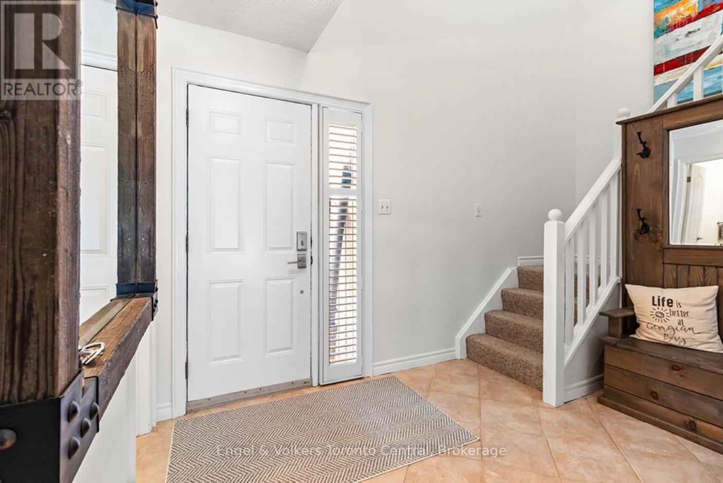 42 - 28 RAMBLINGS WAY