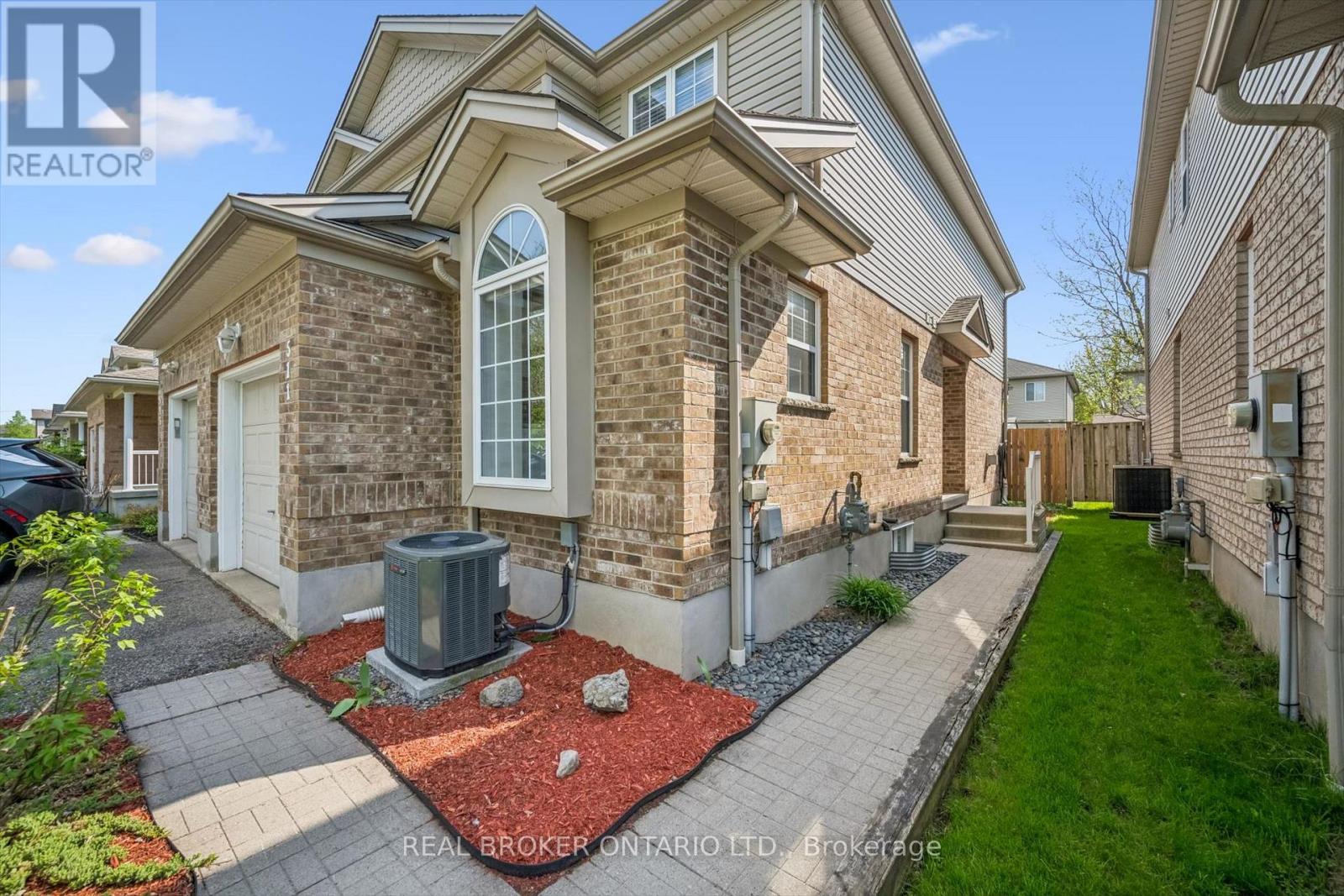 511 DANSBURY DRIVE