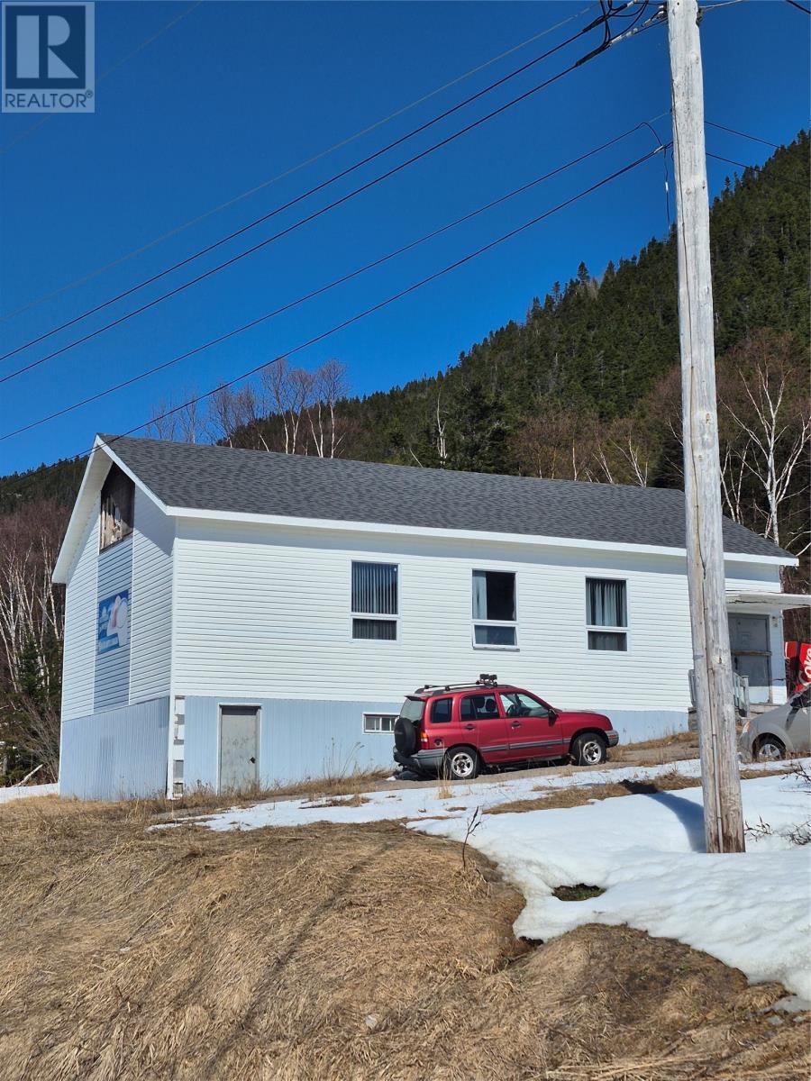 19 Newtown Road