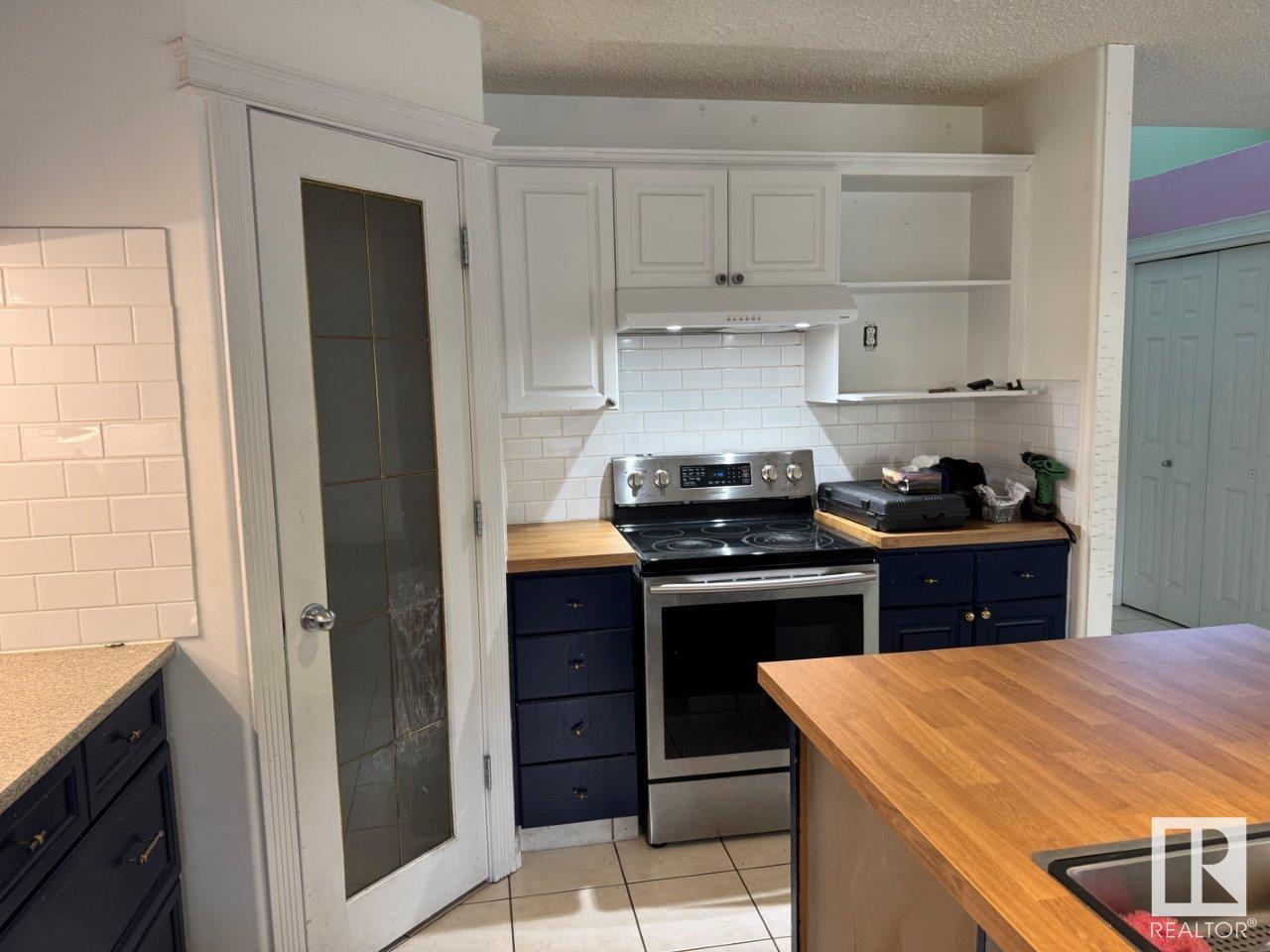 #9 211 BLACKBURN DR E SW