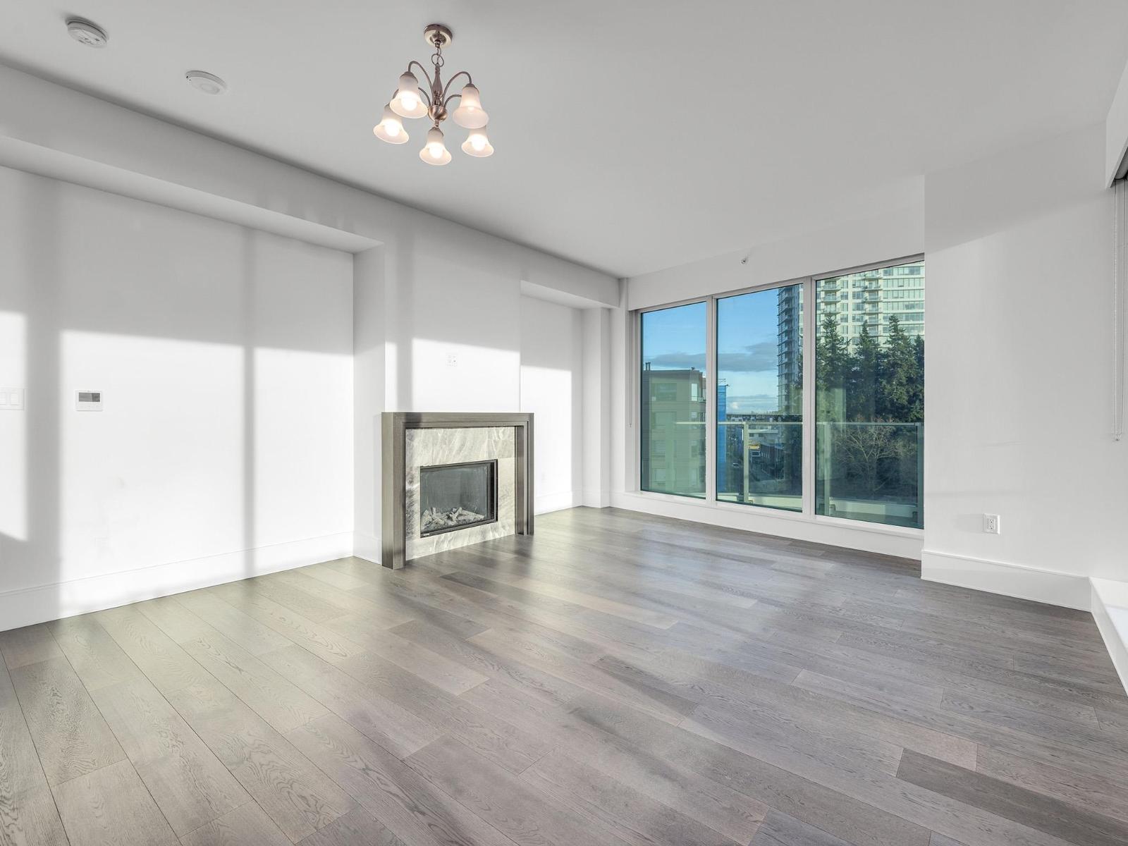 604 1501 FOSTER STREET