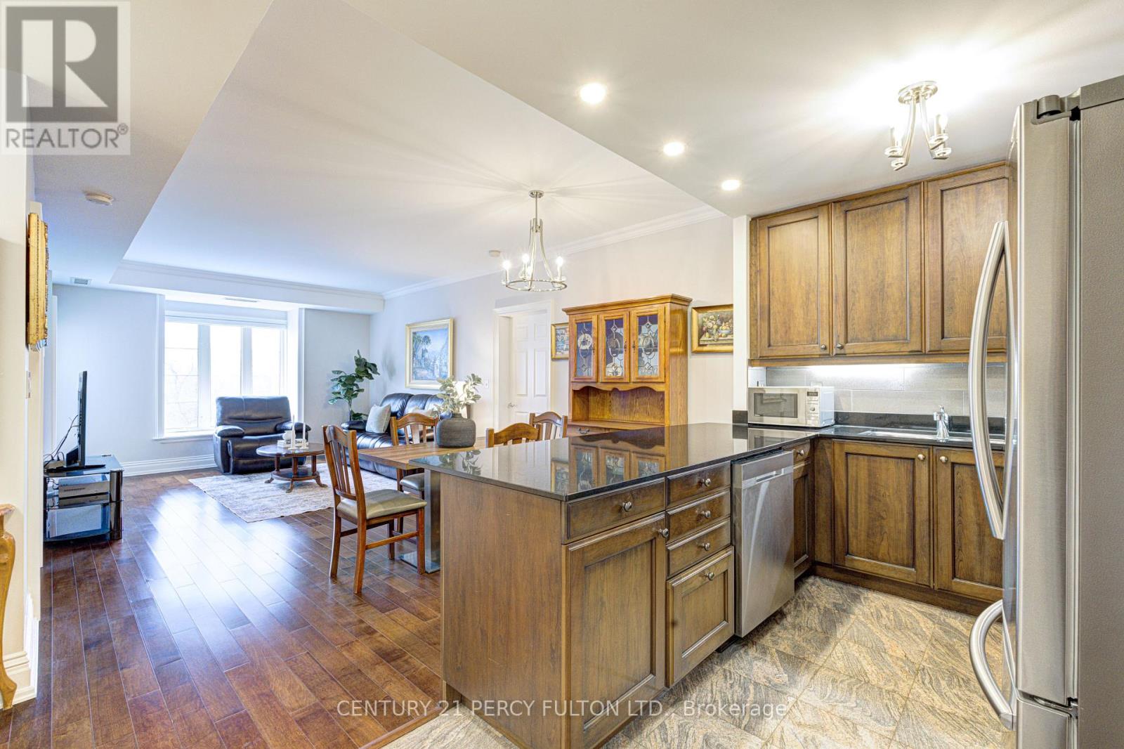 PH 412 - 4620 HIGHWAY 7