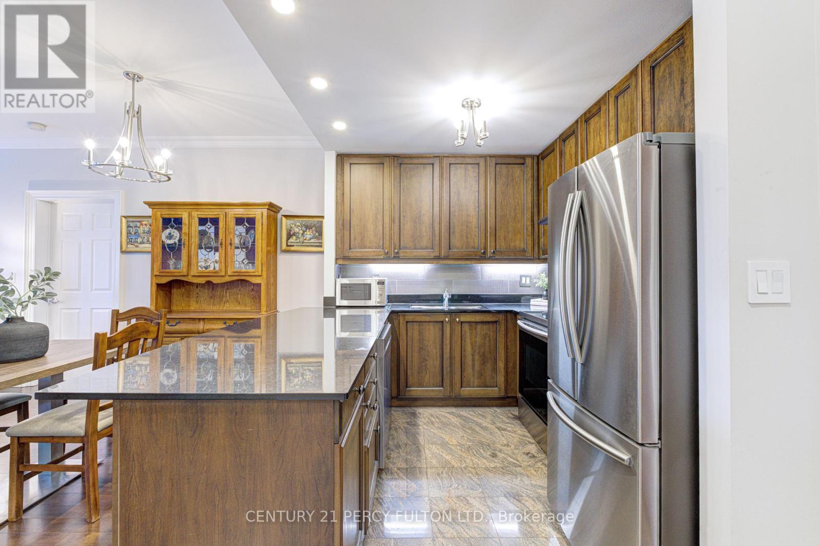 PH 412 - 4620 HIGHWAY 7