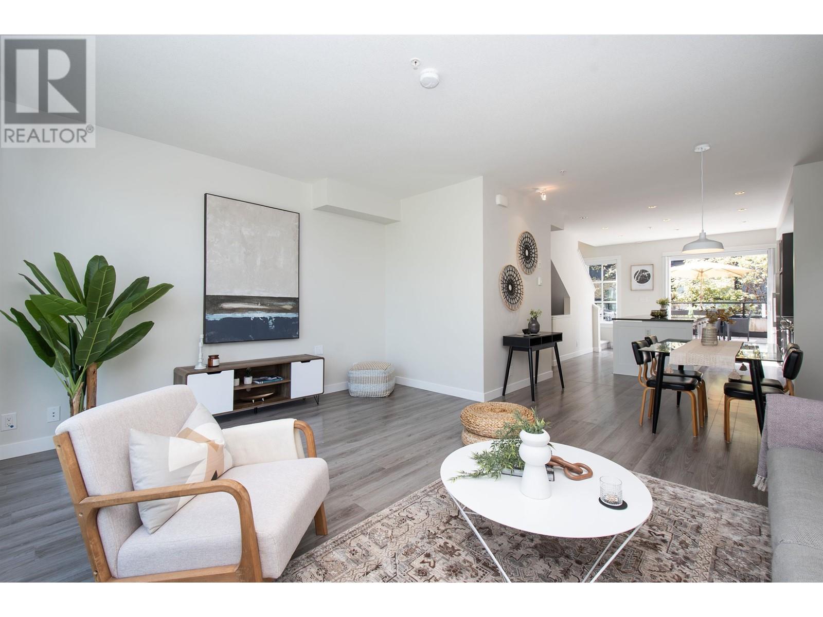 3433 PORTER STREET