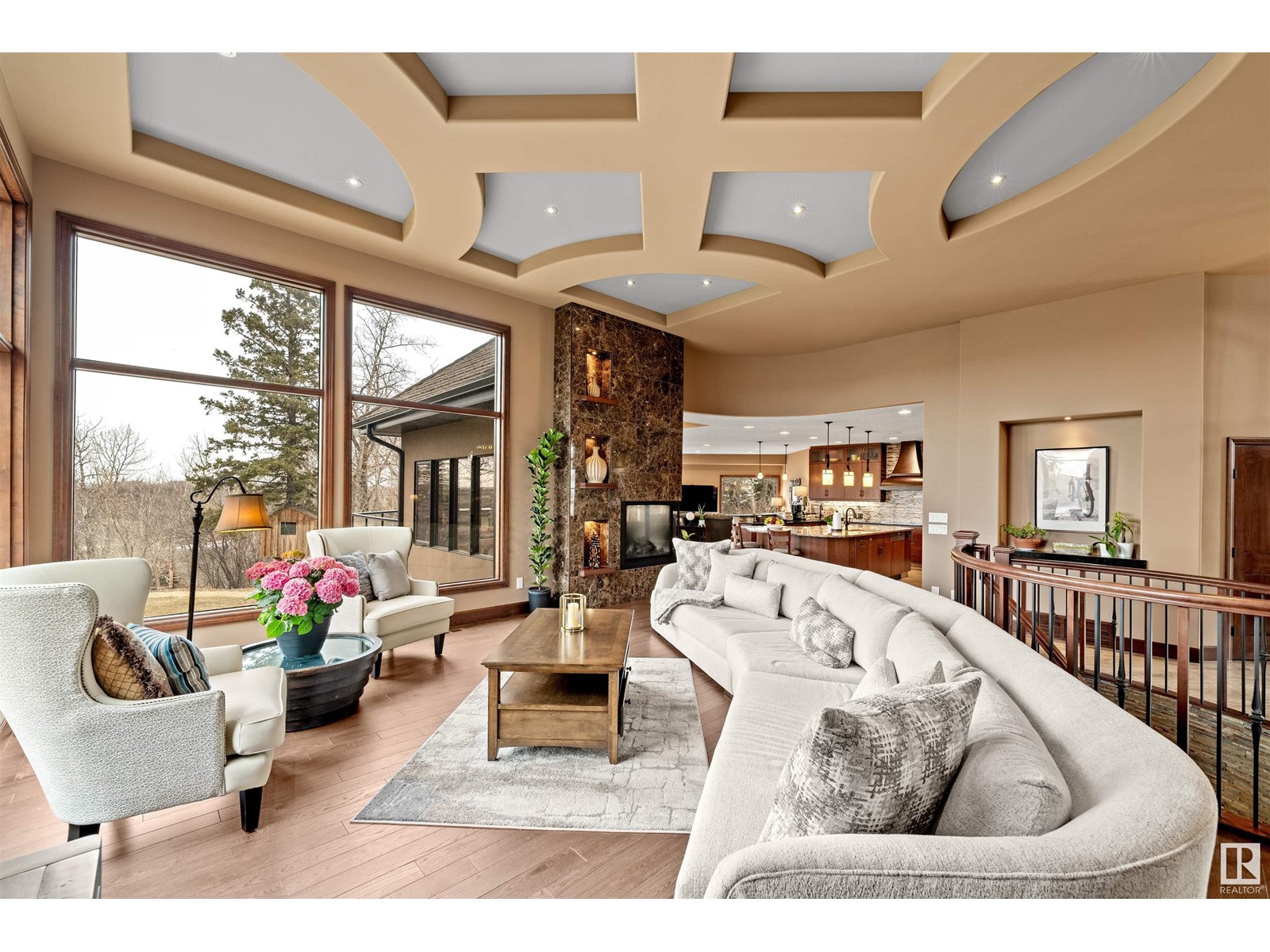 188 WINDERMERE DR NW