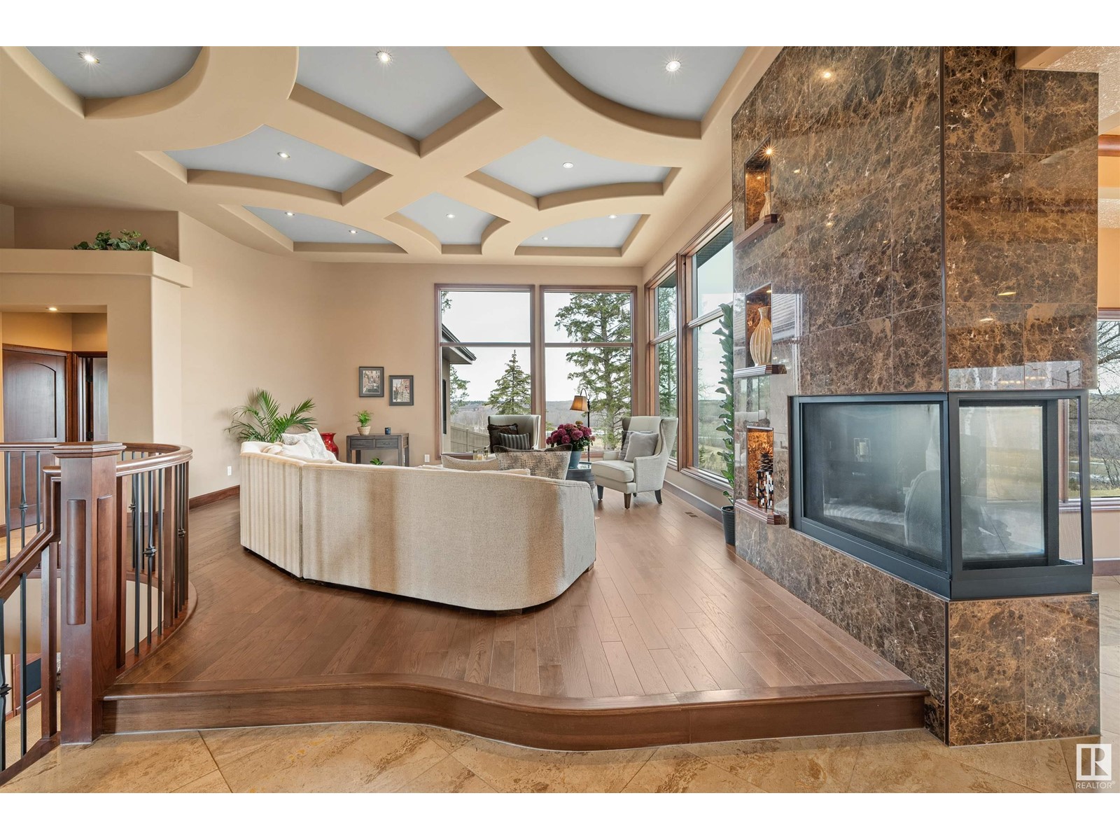 188 WINDERMERE DR NW