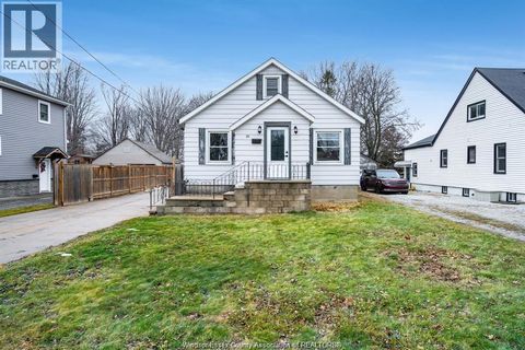 29 WILKINSON DRIVE Leamington ON N8N1A1