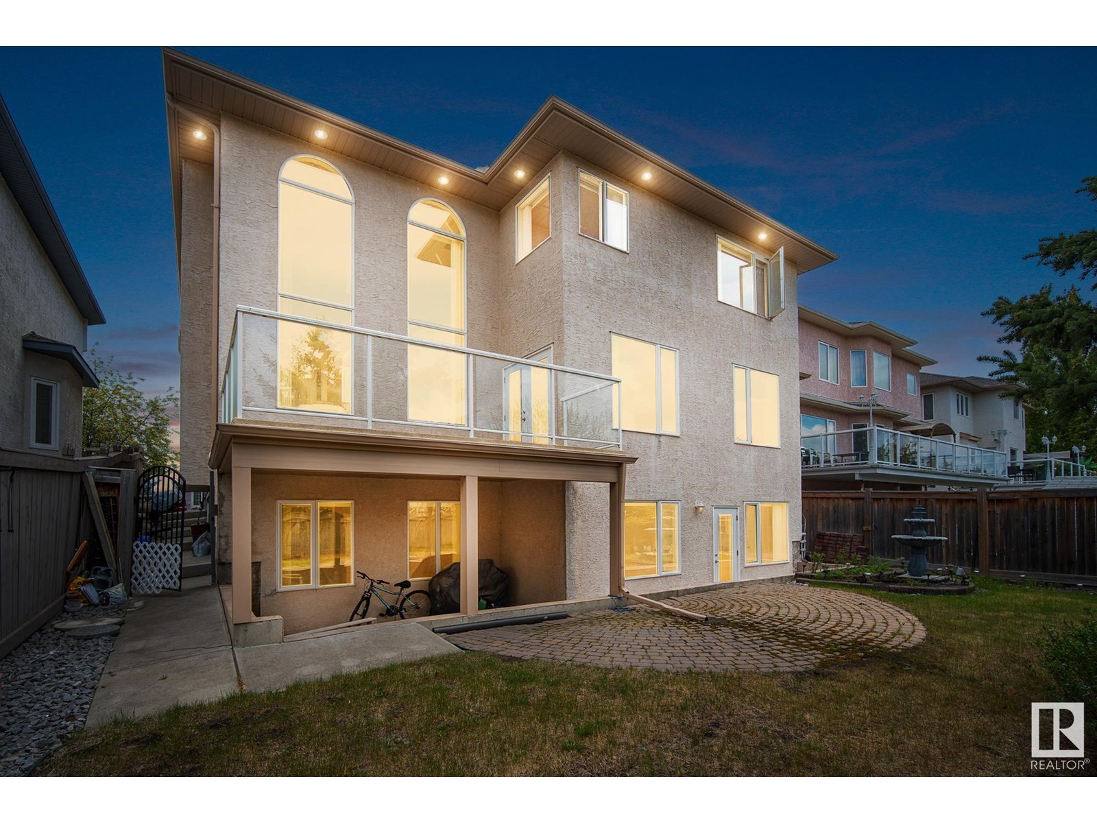 10804 6 AV SW