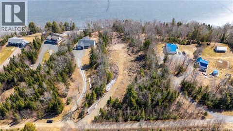 92-6 Carl Avenue Longs Creek NB E6K2W9