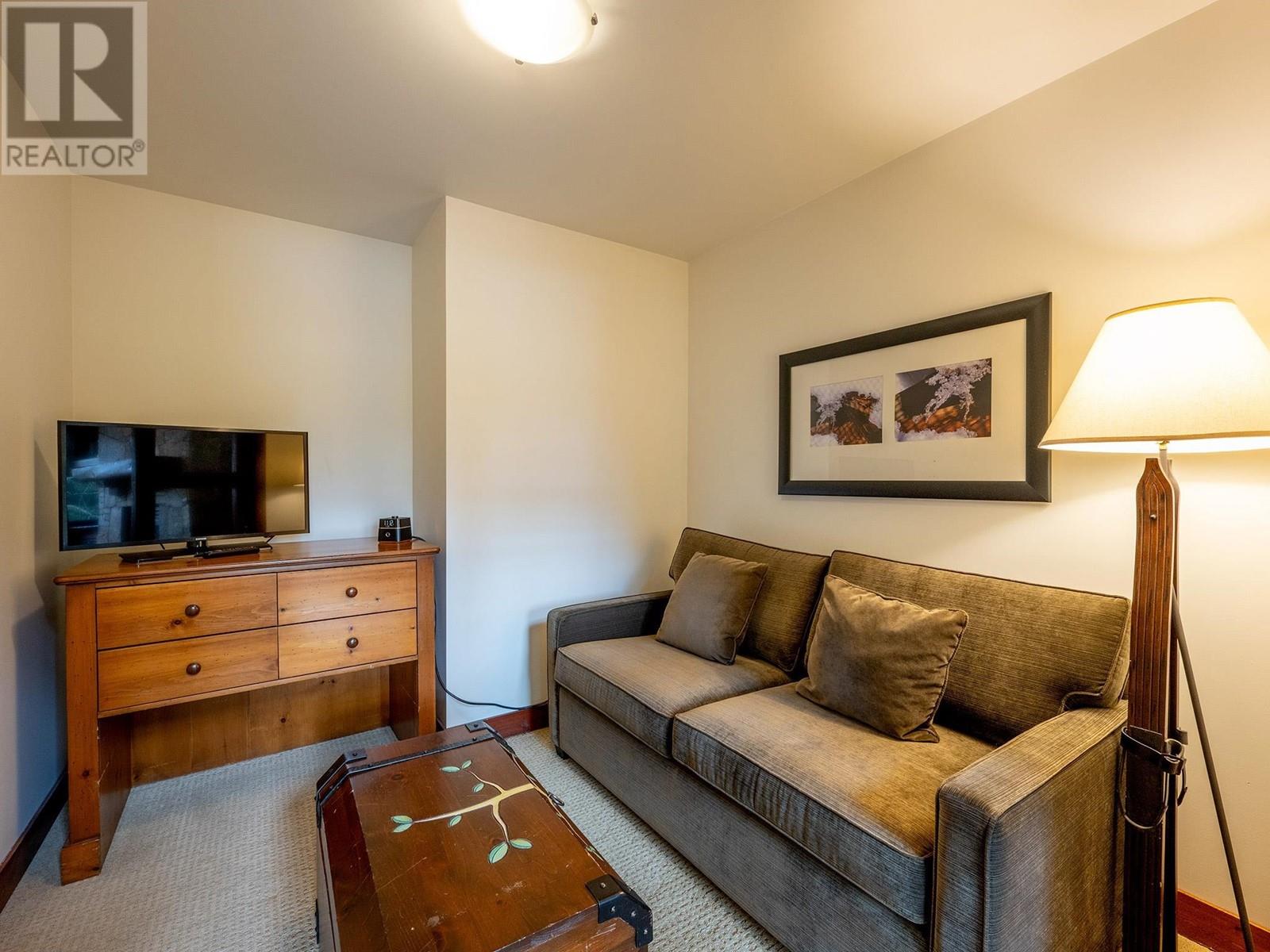 208 2202 GONDOLA WAY