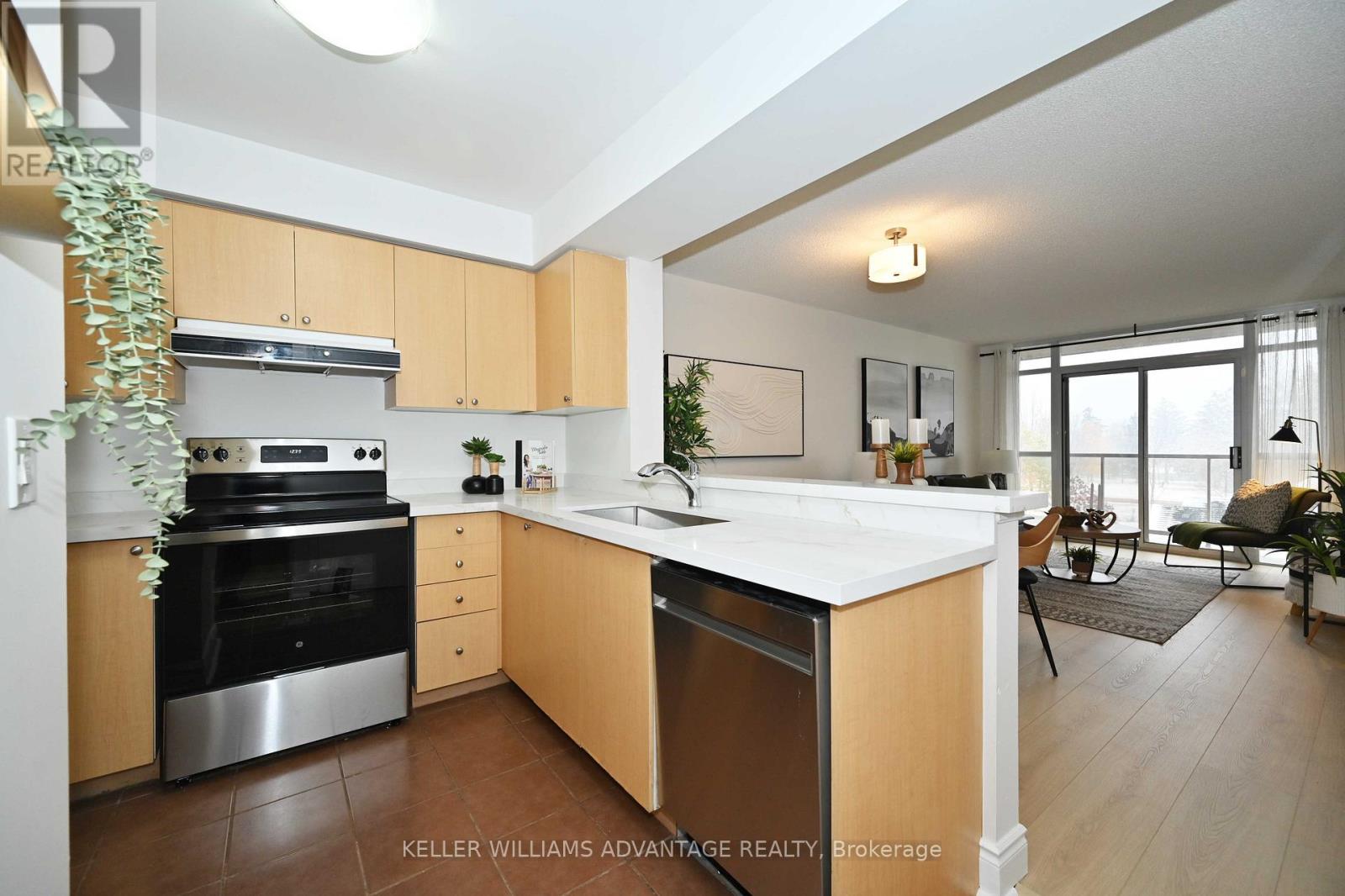 516 - 3650 KINGSTON ROAD