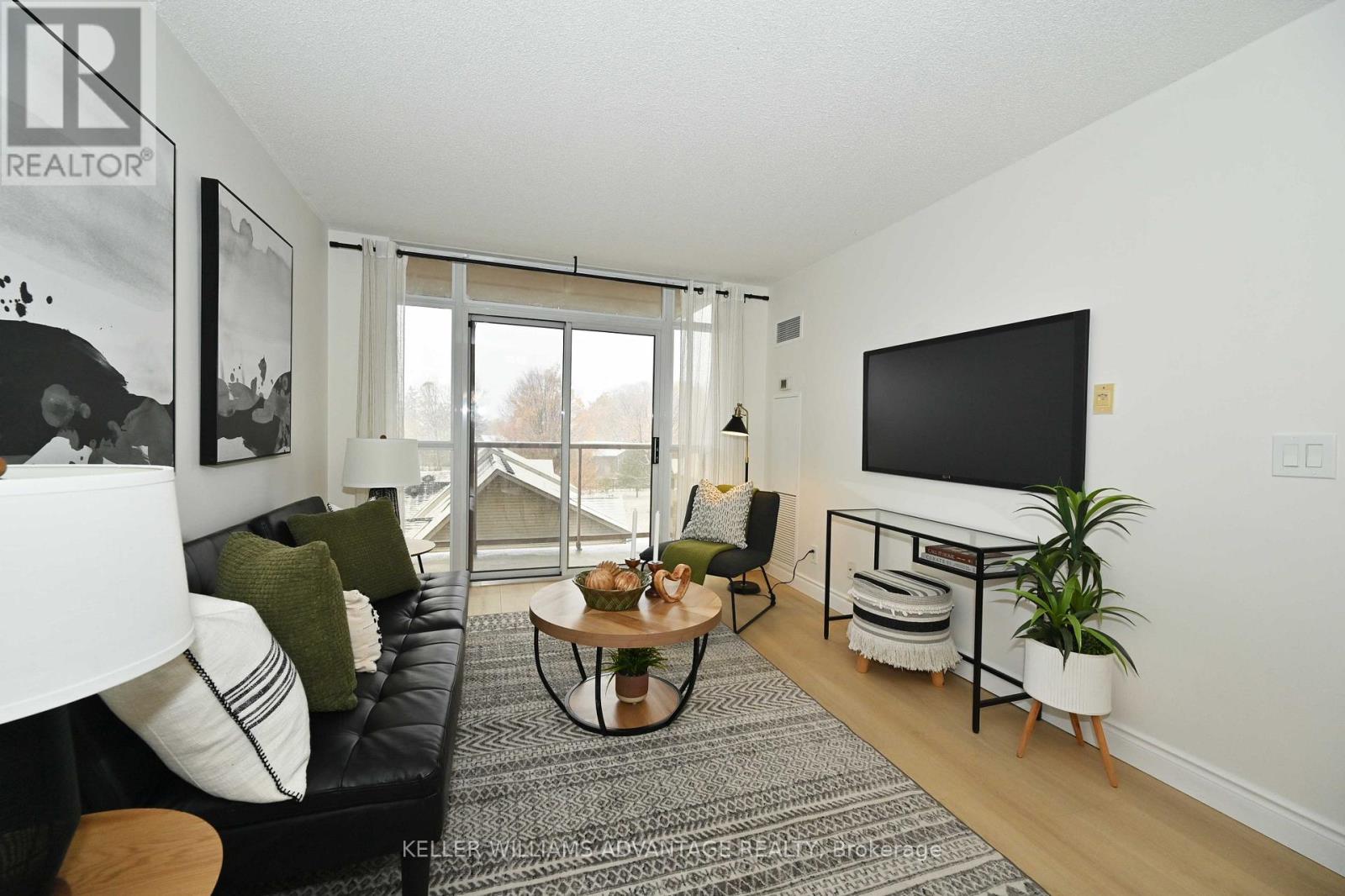 516 - 3650 KINGSTON ROAD