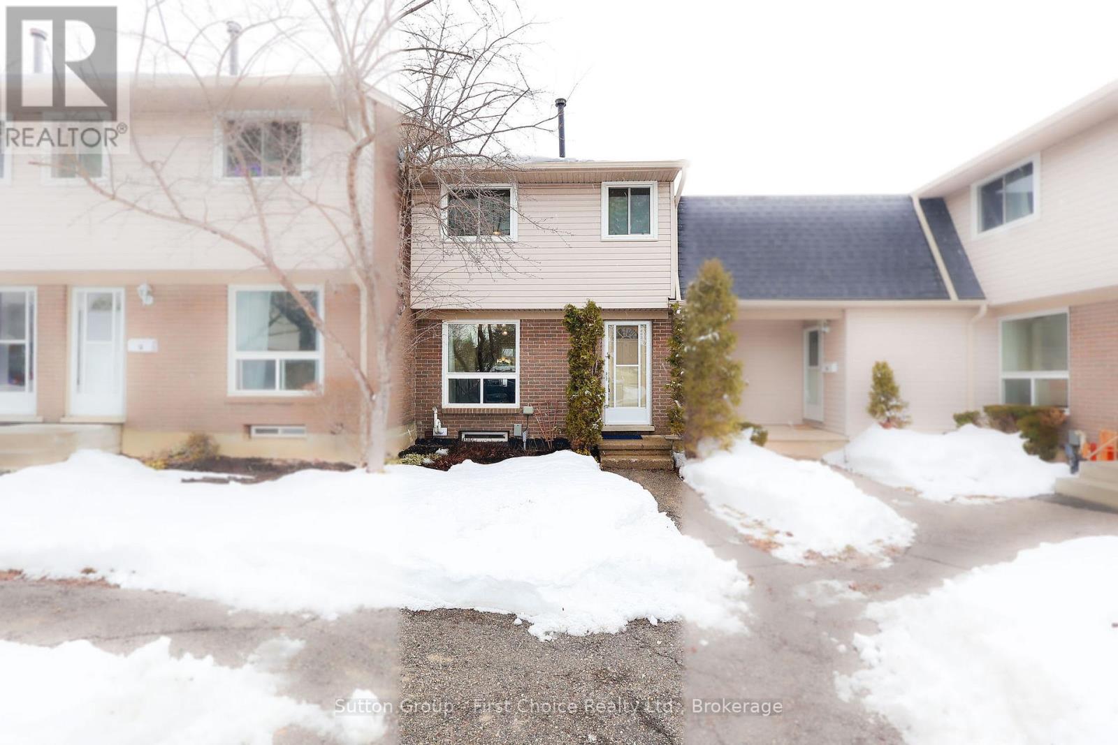 11 - 88 AVONWOOD DRIVE