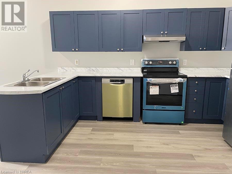 150 COLBORNE Street Unit# 407